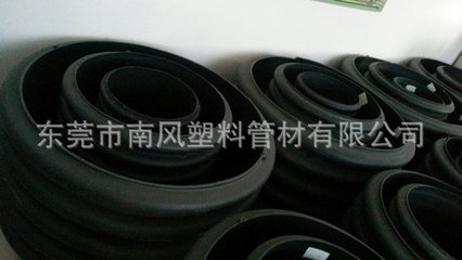 【生產(chǎn)銷售塑料雙壁pe波紋軟管 量大從優(yōu)】?jī)r(jià)格,廠家,圖片,塑料管,東莞市南風(fēng)塑料管材-